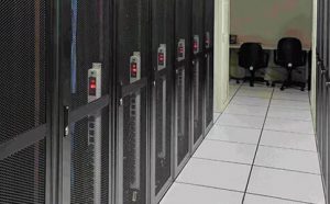 便宜的云服務(wù)器-私有云和公共云安全的優(yōu)缺點(diǎn)-美聯(lián)科技 便宜的云服務(wù)器-私有云和公共云安全的優(yōu)缺點(diǎn)-美聯(lián)科技